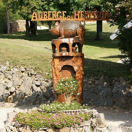 Auberge Du Herisson La Chaux-du-Dombief Bagian luar foto